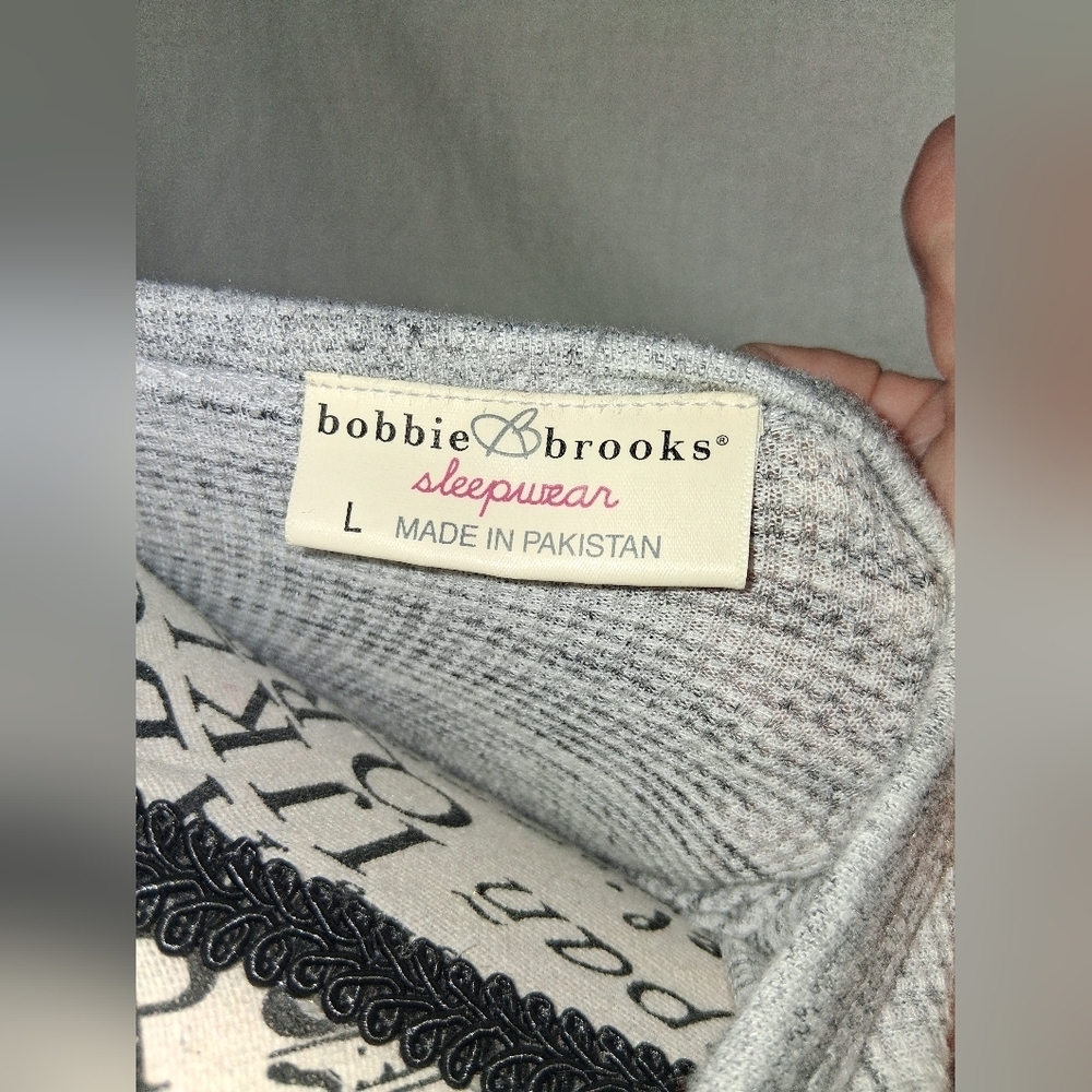Bobbie Brooks Gray Sleepwear Top Large Pink Logo - Picture 4 of 4